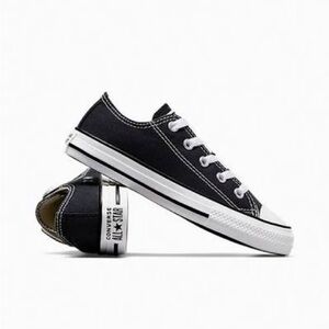 NIB/NWT Converse Chuck Taylor All Star Low Top, Black, Size M5/W7